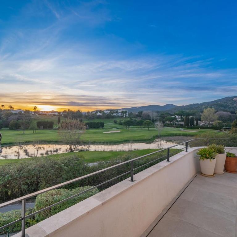 Villa neuve sur Golf - Soleil couchant - Piscine - Villa - 4