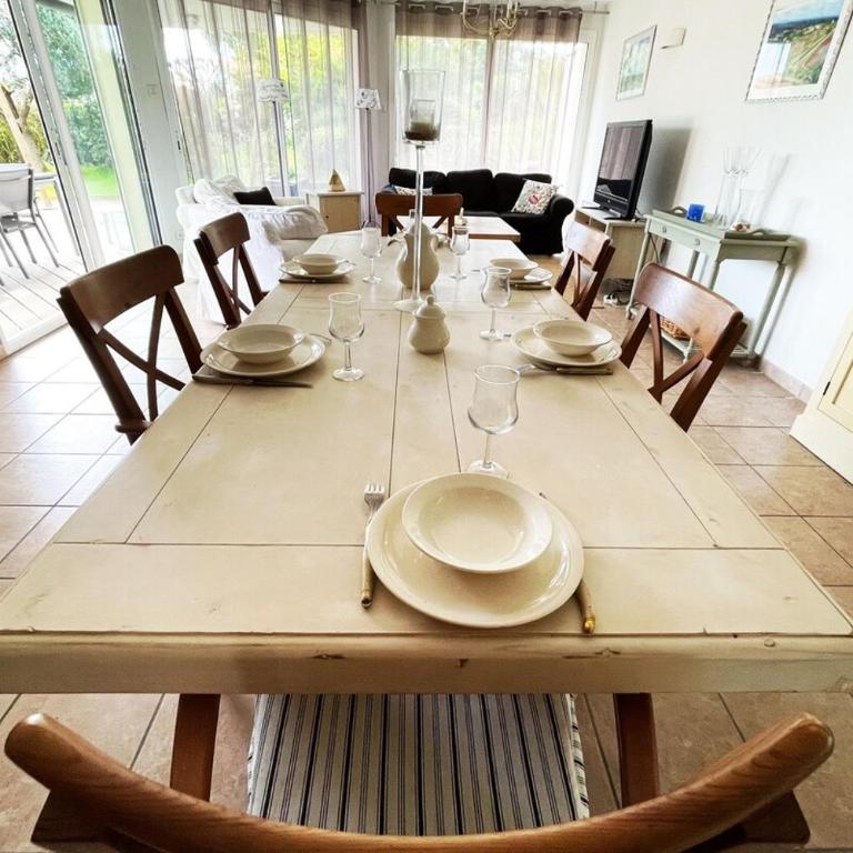 Villa 79, maison parc résidentiel avec piscine chauffée - Vacation Home - 5
