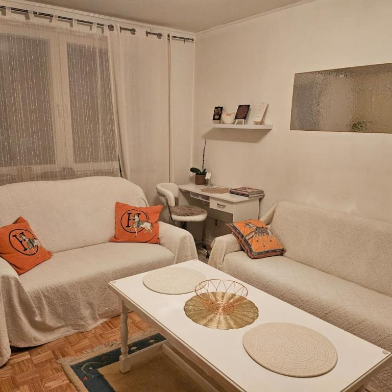Cozy Stay Near Airport - Apartman sa 2 Spavaće Sobe - 20