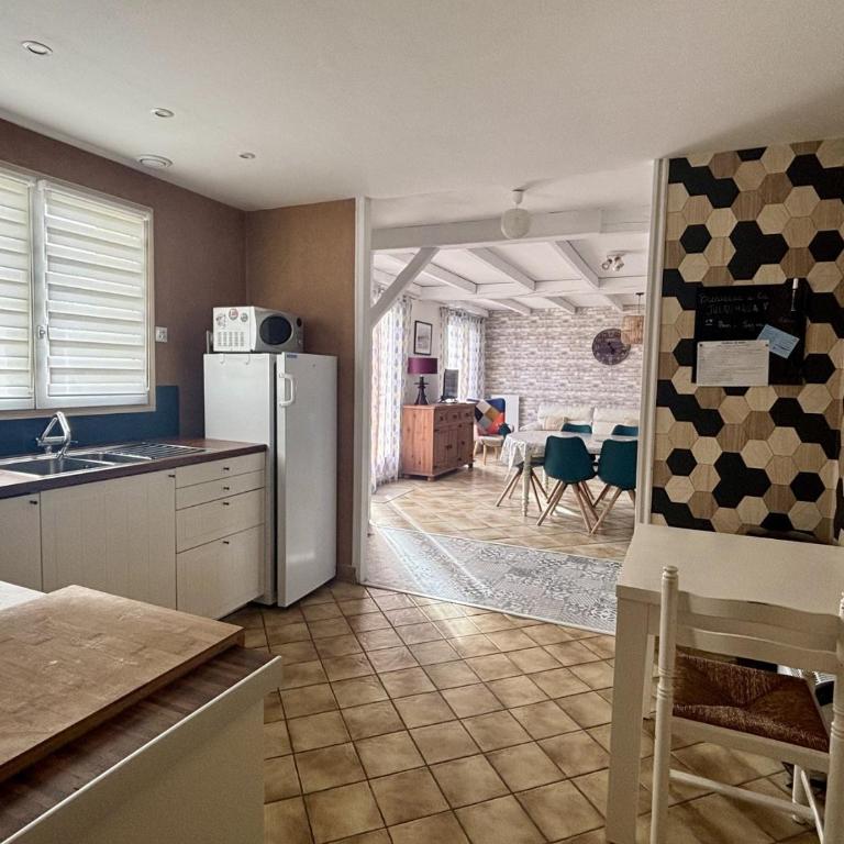 La Julaumaga, Maison de famille quartier Pironnière - Maison de Vacances - 9
