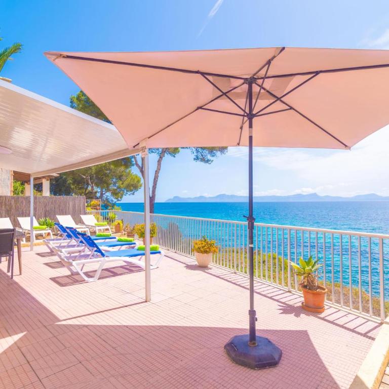 FAR D’ALCANADA - Beautiful seafront house in Alcanada with free Wi-Fi - Chalet - 4