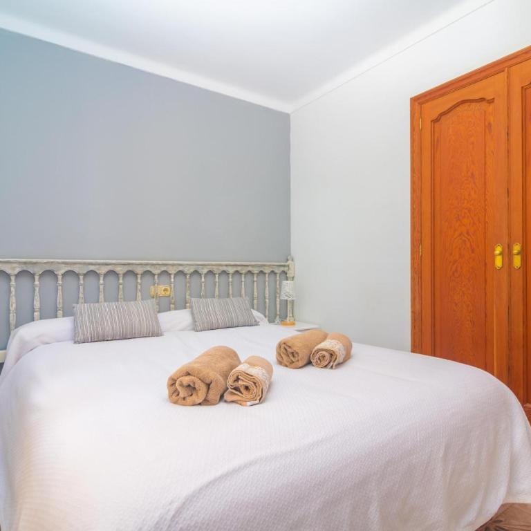 FAR D’ALCANADA - Beautiful seafront house in Alcanada with free Wi-Fi - Chalet - 39