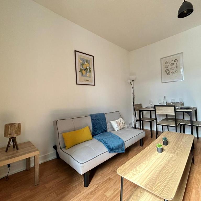 Le Tilleul, à 5min à pied de la Gare - One-Bedroom Apartment - 8