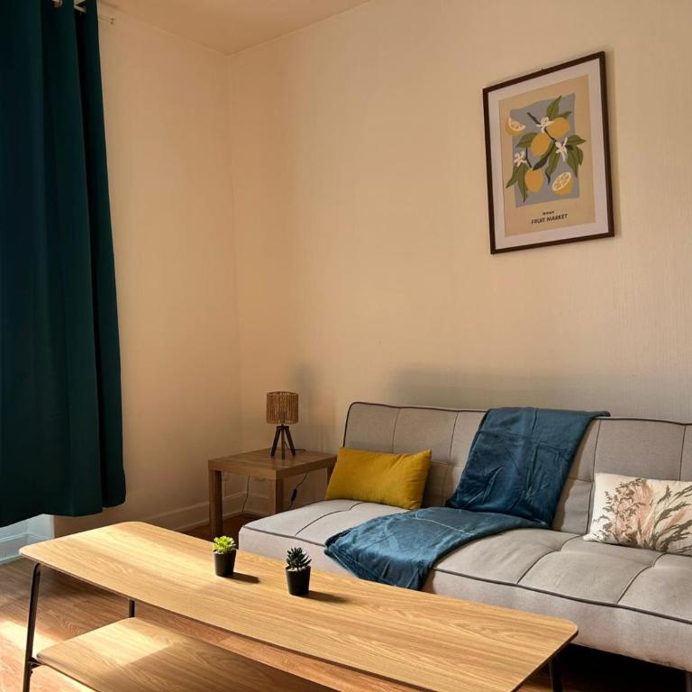 Le Tilleul, à 5min à pied de la Gare - One-Bedroom Apartment - 17