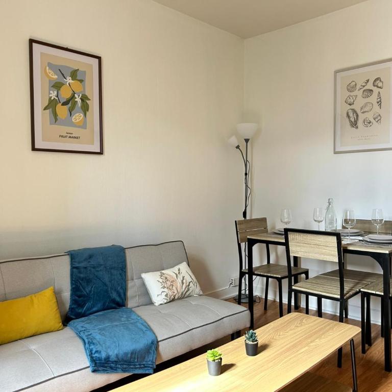 Le Tilleul, à 5min à pied de la Gare - One-Bedroom Apartment - 22