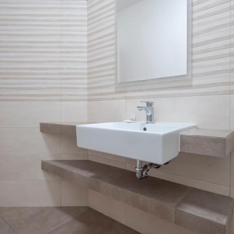 I-Host Apartment - PASUBIO 10 - Appartamento con 1 Camera da Letto - 9