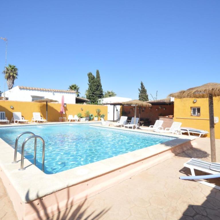 Casa Samuel con piscina comunitaria y porche - Casa de 2 dormitorios - 3