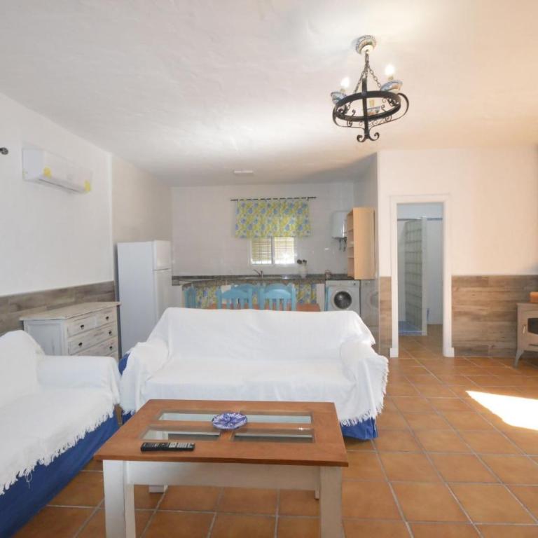 Casa Samuel con piscina comunitaria y porche - Casa de 2 dormitorios - 5