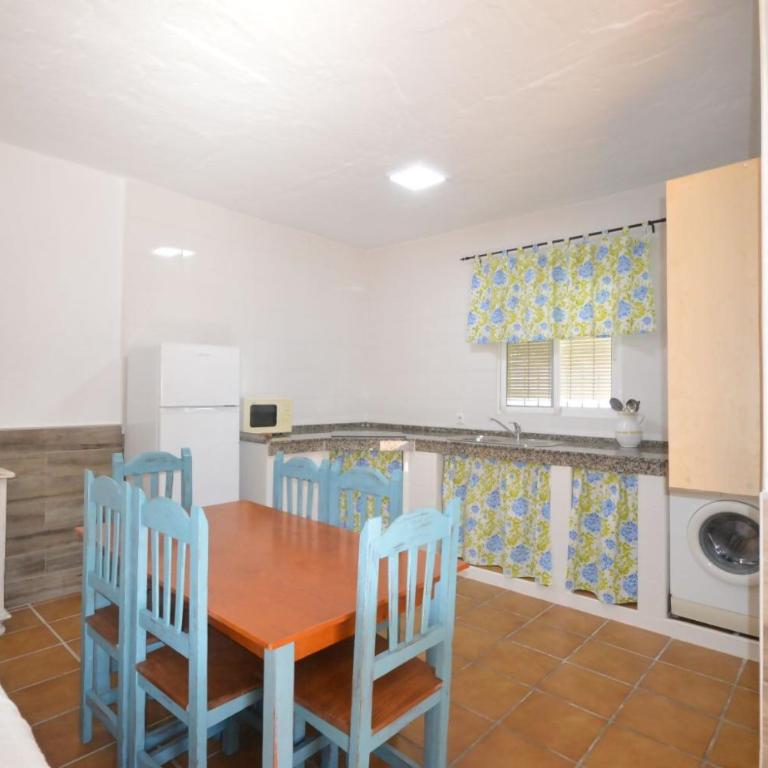 Casa Samuel con piscina comunitaria y porche - Casa de 2 dormitorios - 7
