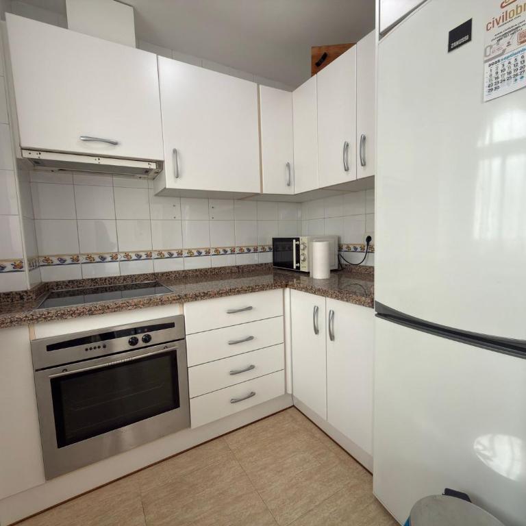 Atico Almeria - Apartamento de 2 dormitorios - 10