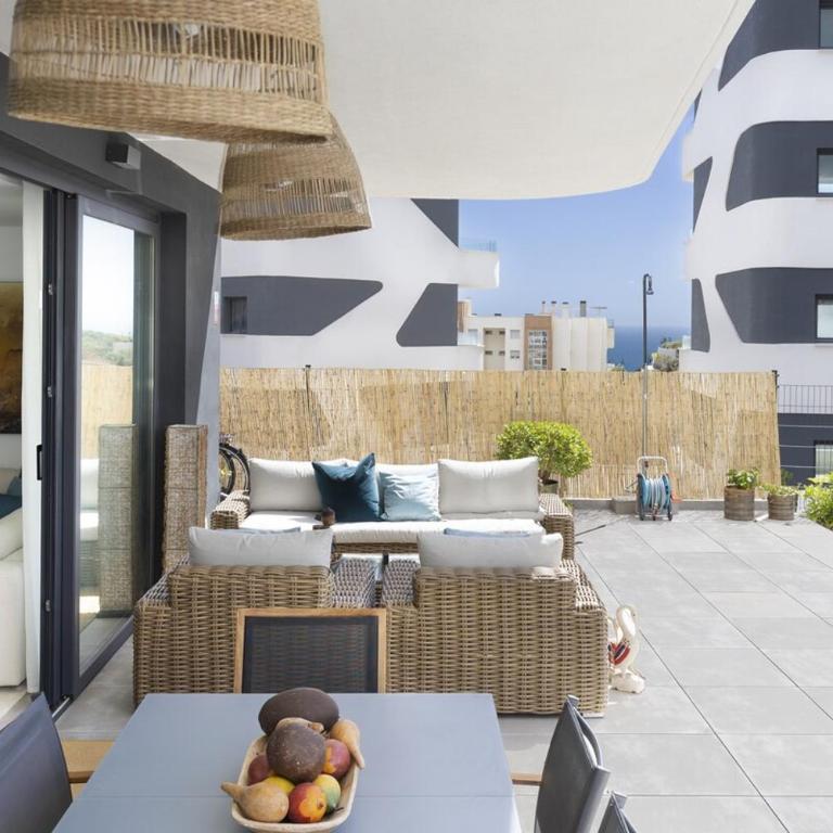 Luxury Apartment with Garden in Higueron - Apartment - 2