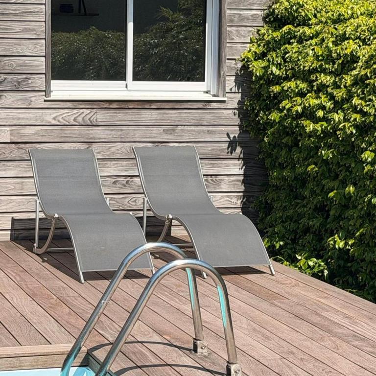 "AU BOIS DES AILES" Maison 6 personnes, internet wifi, piscine chauffée, jardin cosy - Maison 3 Chambres - 5