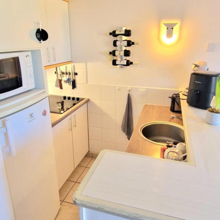 "ENTRE GREENS ET VAGUES" Maison de vacances, cœur d'un golf, résidence privée, accès piscines gratuit - Maison de Vacances - 3