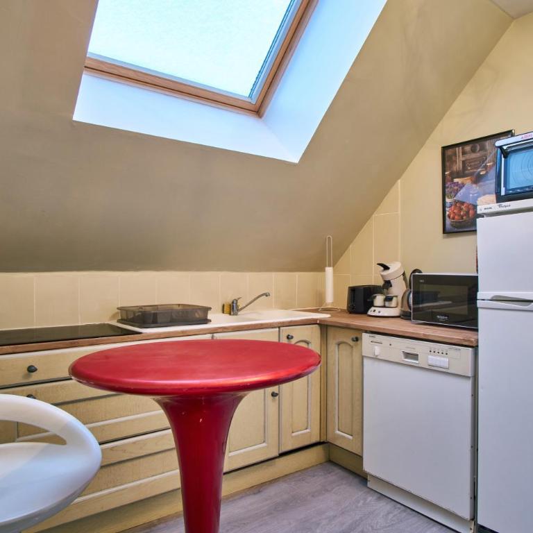 La Matheysiene - Two-Bedroom House - 12
