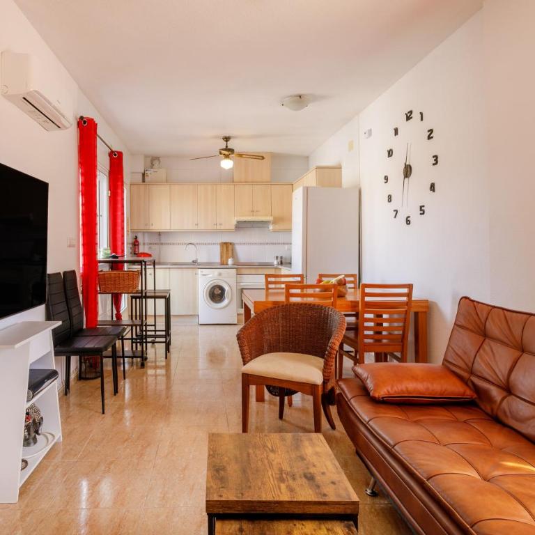 Dawn of Busot - Three-Bedroom House - 20
