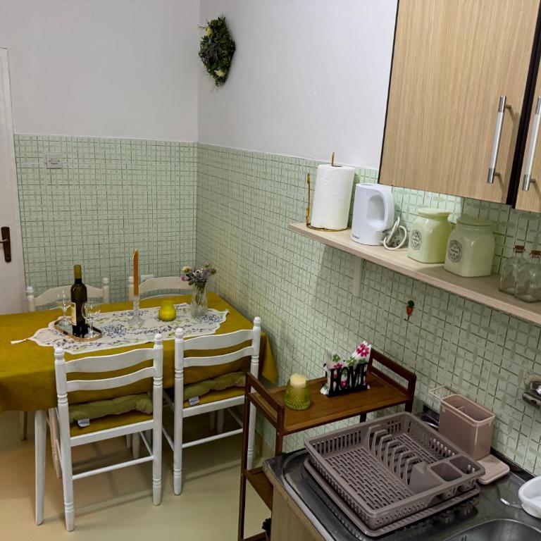 Cozy Sea View Apartment Dobrota - Two-Bedroom Apartment - 11