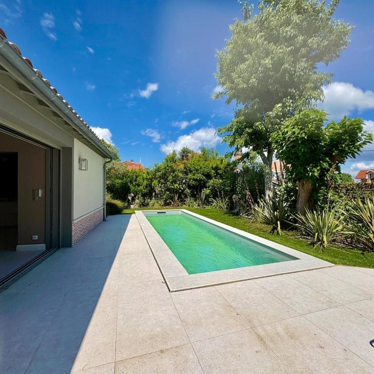 VillaNeuve 4-6 people full center pool parking Wi-Fi - Villa con 2 Camere da Letto - 6