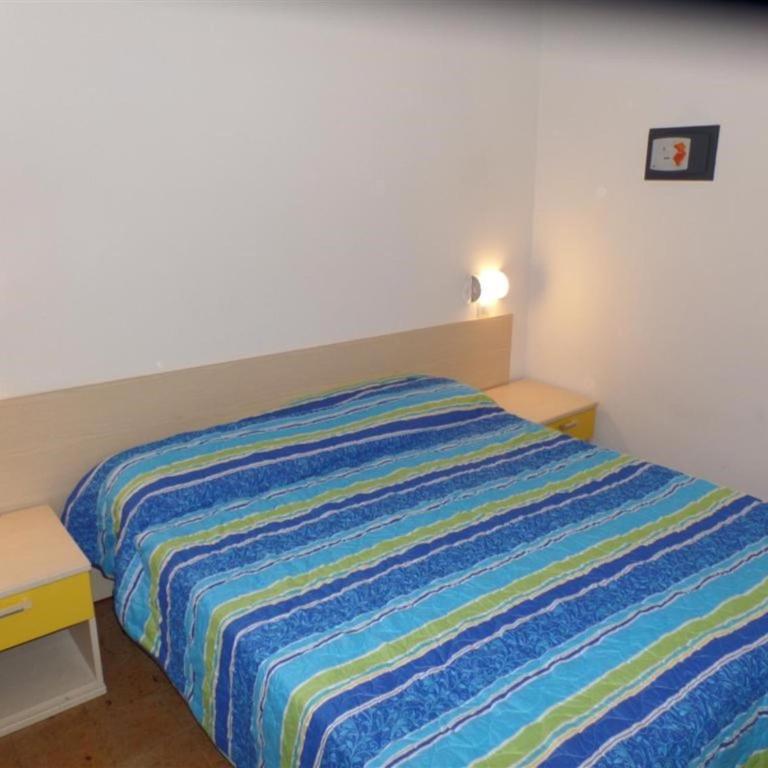 Practical flat in a villa in Bibione centre - Appartamento - 9