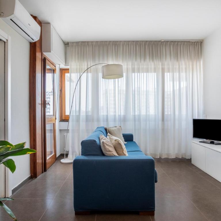 Marbela Apartments & Suites - Deluxe Apartment - 12