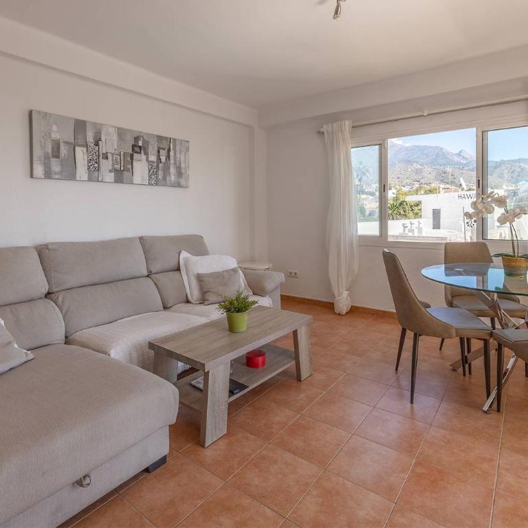 Apartamento vacacional con vistas al mar y la montaña cerca de Burriana playa en Nerja - Apartamento de 2 dormitorios - 5
