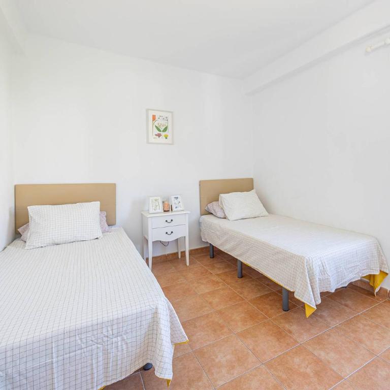 Apartamento vacacional con vistas al mar y la montaña cerca de Burriana playa en Nerja - Apartamento de 2 dormitorios - 17