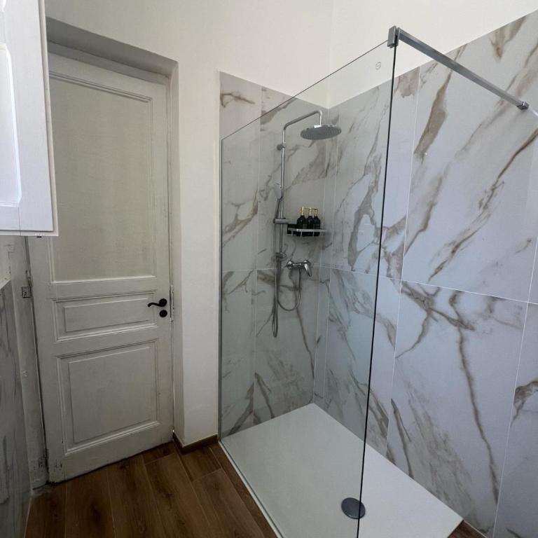 Fior di Loto Suite - Lungo Po - Appartamento con 2 Camere da Letto - 17