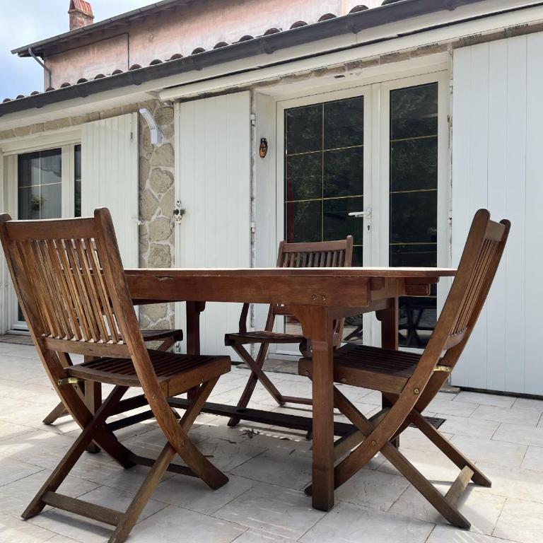 Fréjus Plage - 5mins à pied des plages - Maisonette avec jardin, 4p, au calme absolu - Casa con 1 Camera da Letto - 13