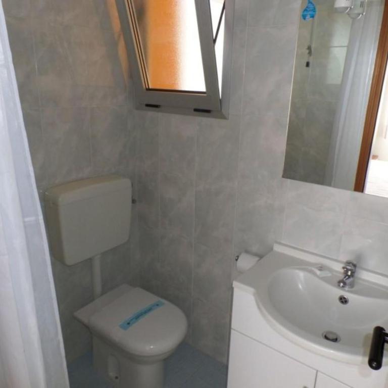 Comfortable stay for six with air conditioning - Appartamento - 9