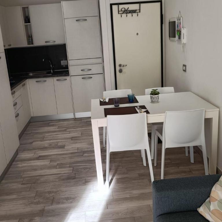 Dimora Giove - Appartamento con 2 Camere da Letto - 10