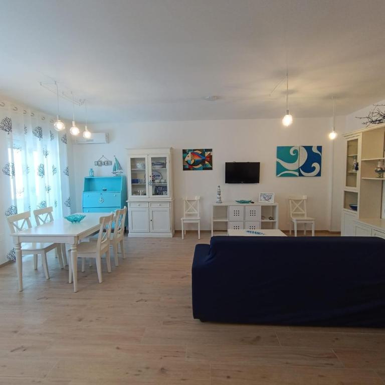 Blue Holiday Apartment - Appartamento con 2 Camere da Letto - 2