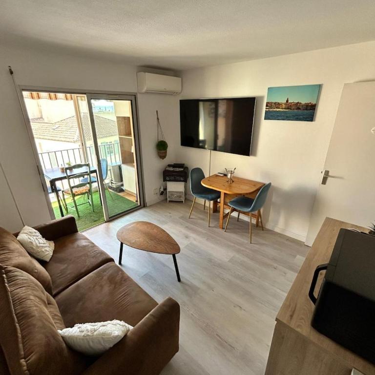Beachside T2 with Balcony & Free Parking - Apartment mit 1 Schlafzimmer - 11