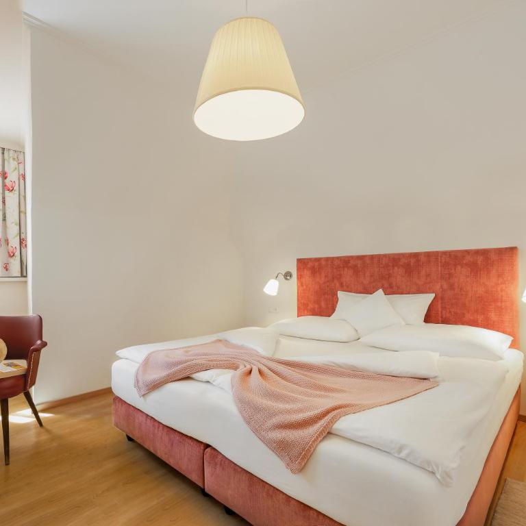 Appartements Schwarzvilla - Apartment mit 1 Schlafzimmer und Balkon - 10