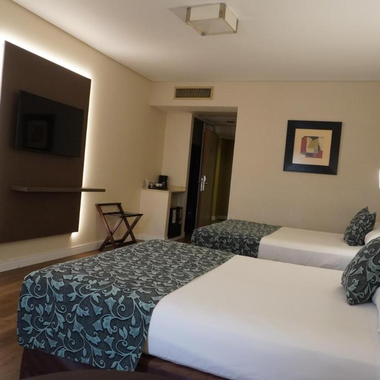 Land Plaza Hotel - Habitación Doble Estándar - 2 camas - 4