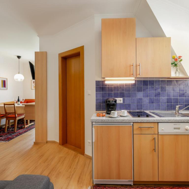 Appartements Schwarzvilla - Großes Apartment mit 1 Schlafzimmer und Balkon - 6
