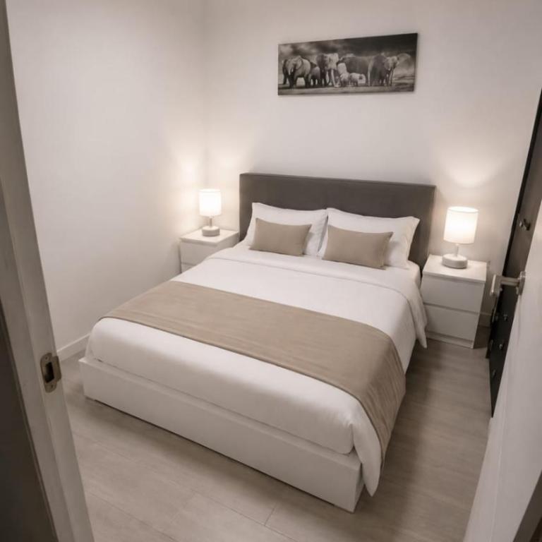 Sophia Del Mar - Two-Bedroom Apartment - 10