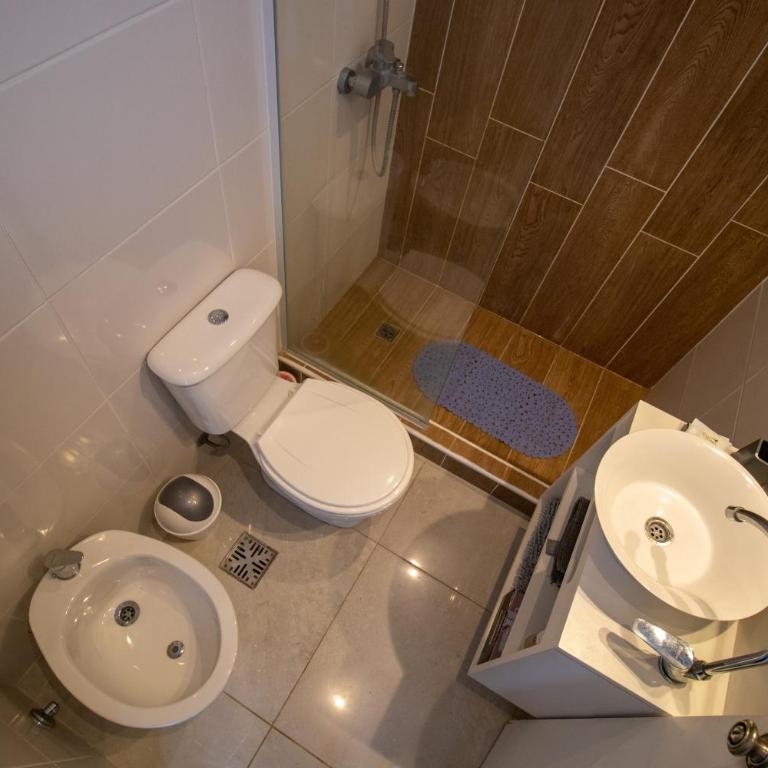 Luro & Entre Rios - One-Bedroom Apartment - 9