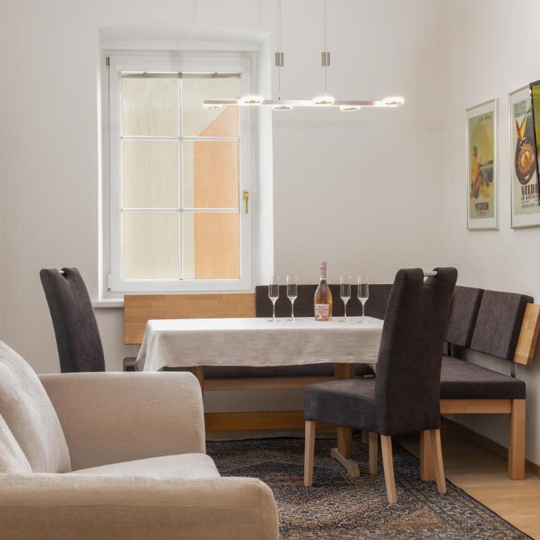 Appartements Schwarzvilla - Apartment mit 2 Schlafzimmern und Balkon - 5