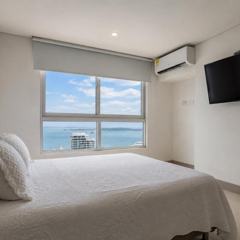 Spectacular apt with Ocean View, 28th Floor! - Apartment - 9