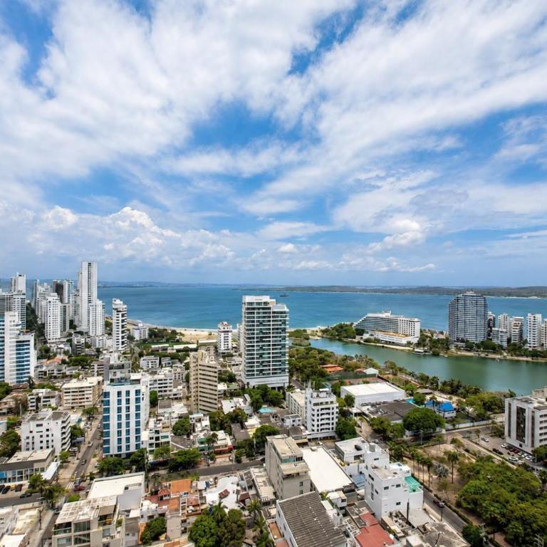 Spectacular apt with Ocean View, 28th Floor! - Apartment - 15