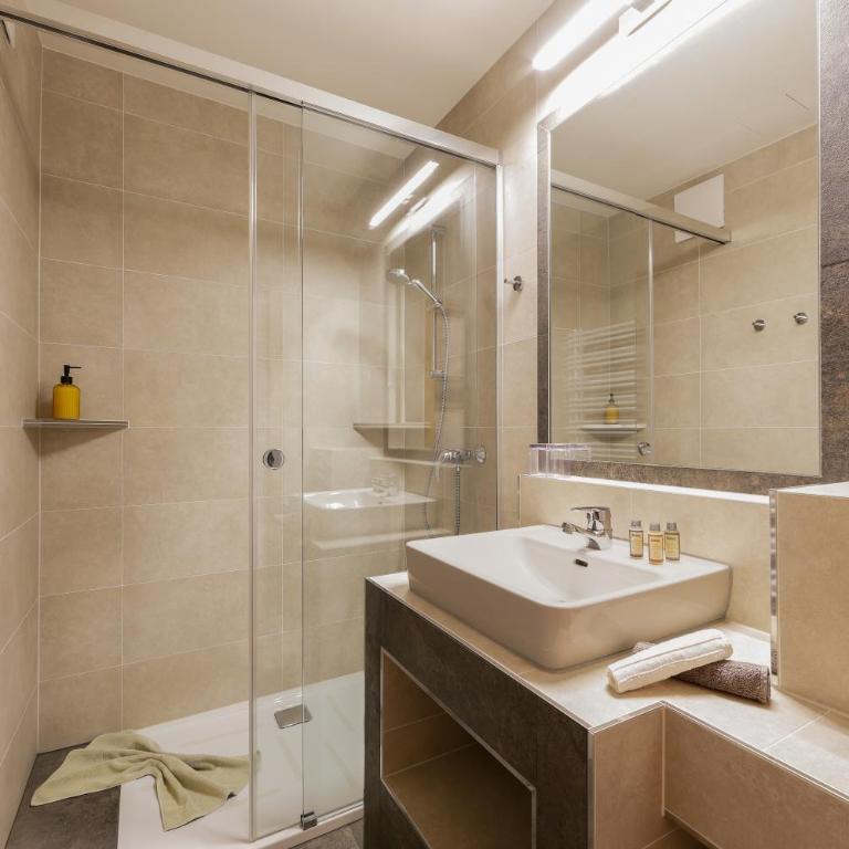 Appartements Schwarzvilla - Apartment mit 2 Schlafzimmern und Balkon - 7