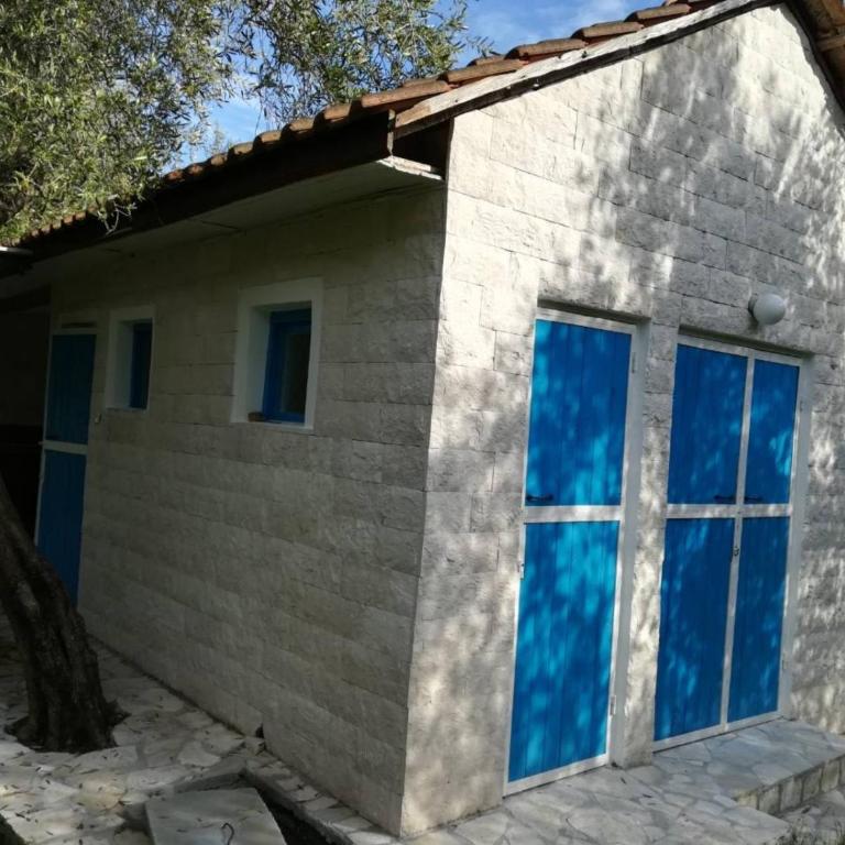 Flamingos Olive House - One-Bedroom House - 4