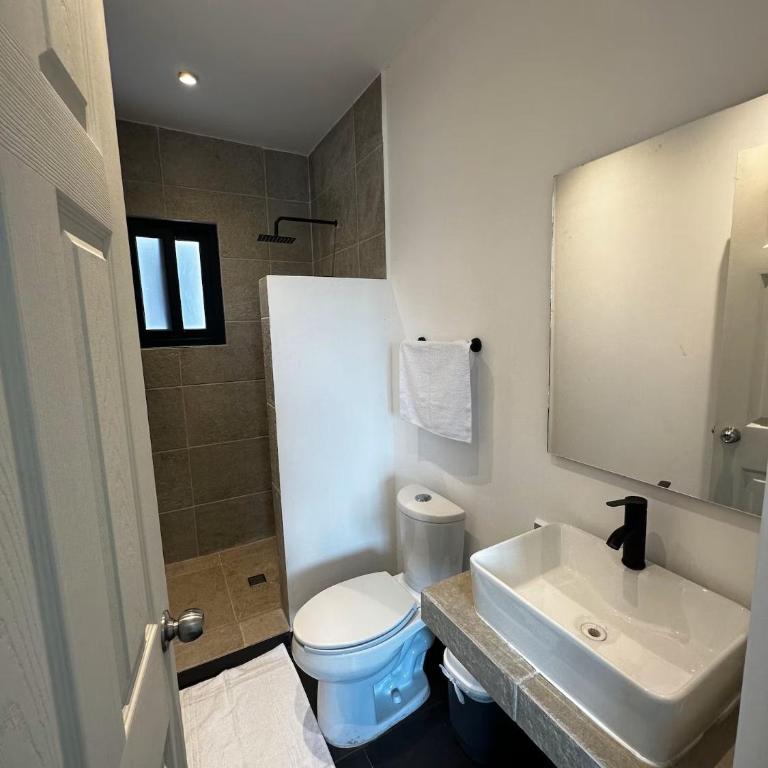 Live Coco Suites - Hotel Boutique & Rooftop - Deluxe Queen Room - 3