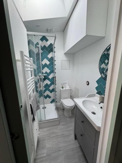 VILLA AU COEUR DE LA ROCHELLE - 10min du Centre-ville et de la gare - Piscine - 4 chambres 8 personnes - Villa - 18