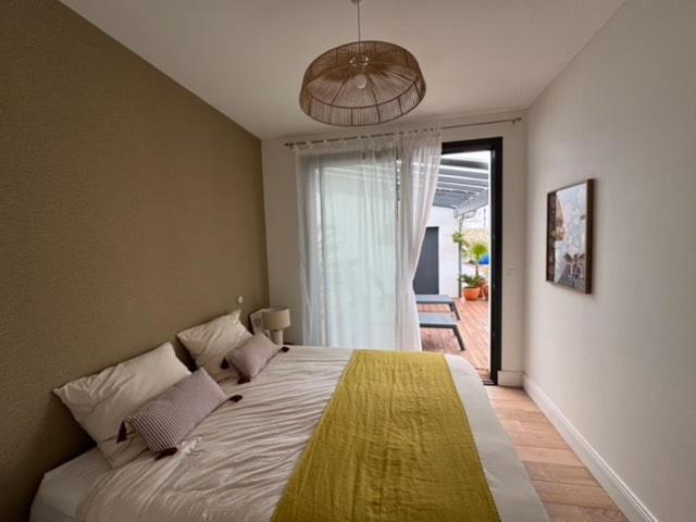 VILLA AU COEUR DE LA ROCHELLE - 10min du Centre-ville et de la gare - Piscine - 4 chambres 8 personnes - Villa - 12