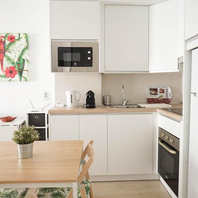 Piscina y playa en Laguna Beach Torrox - Apartamento de 1 dormitorio - 10