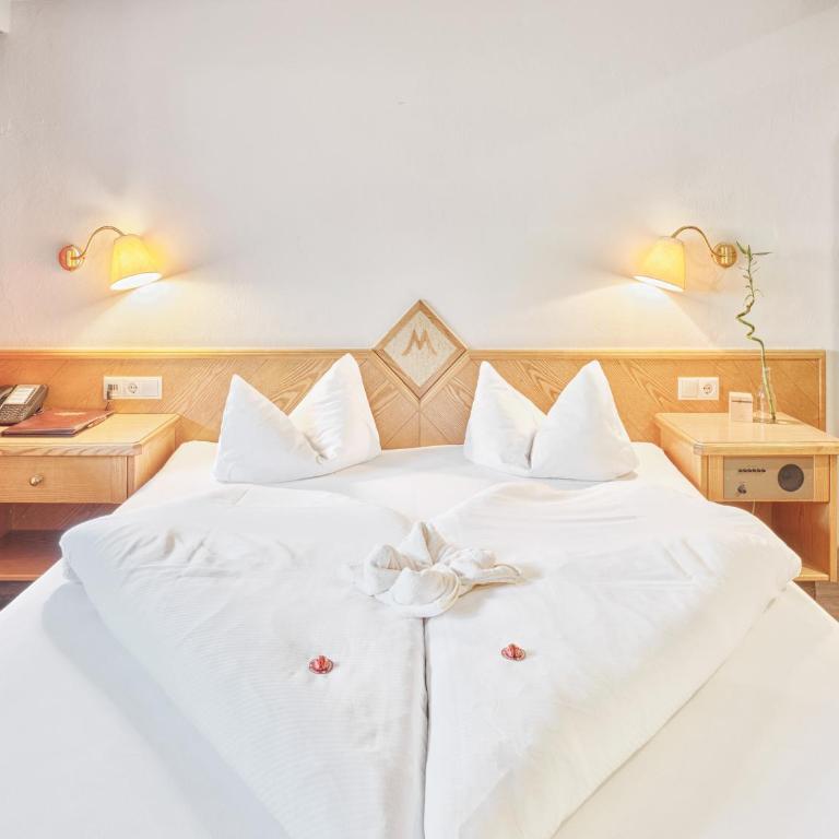 Hotel Magdalena im Zillertal - Urlaub mit Hund - Comfort Doppelzimmer - 1