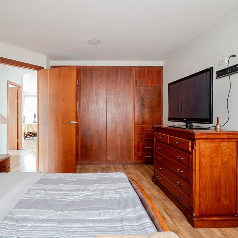 Amplio 3 Hab Frente al río Cerca Mall Del Alto - Three-Bedroom Apartment - 22
