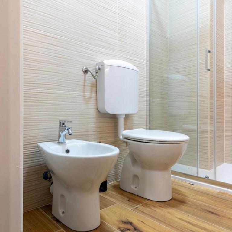 Da Rosi srl Centro Luxury Penthouse x8 Wi-Fi e AC - Appartamento con 2 Camere da Letto - 8