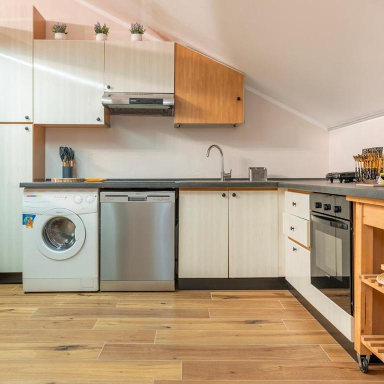 Da Rosi srl Centro Luxury Penthouse x8 Wi-Fi e AC - Appartamento con 2 Camere da Letto - 36