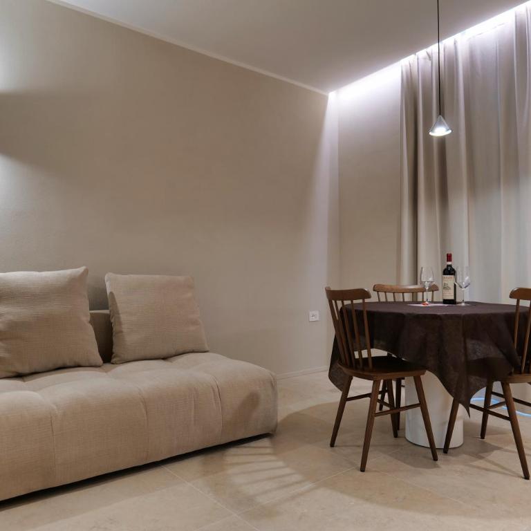 Restart Accommodations Medici - Appartamento con 1 Camera da Letto - 3